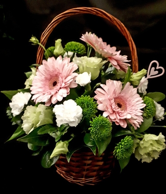 flower basket arrangement fresh enlarge