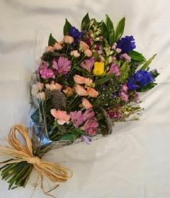 Sheaf   Cottage garden mix